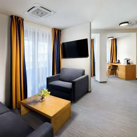 Hotell Galeria Thermal 4*