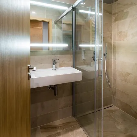 Galeria Thermal מלון Bešeňová