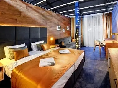 Hotell Galeria Thermal 4*